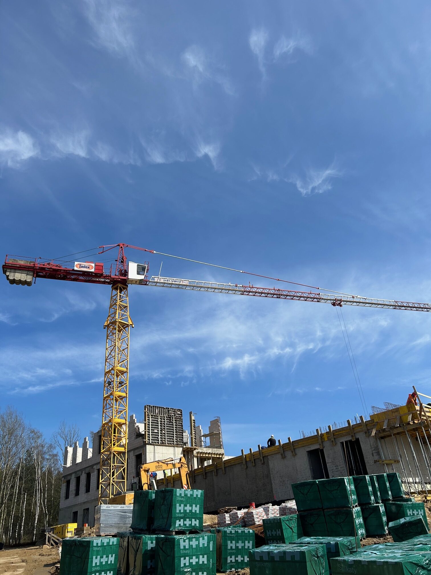 LIEBHERR 90 EC Liebherr 90 EC – używany żuraw wieżowy